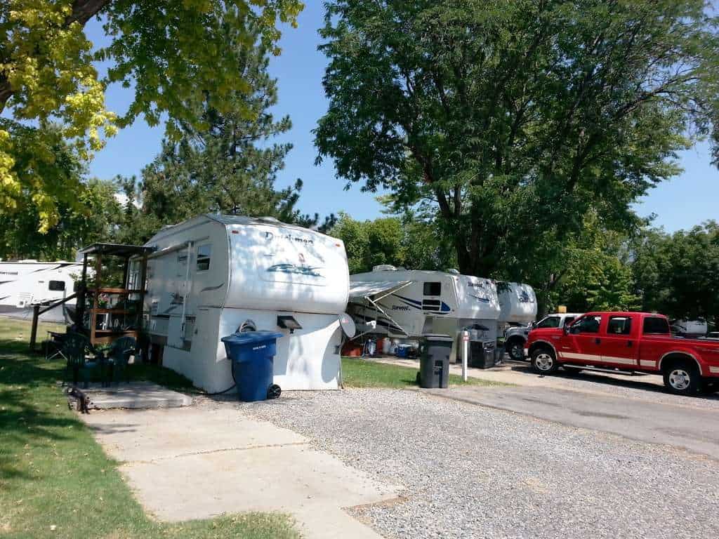 Circle L Mobile Home Park RV Sites