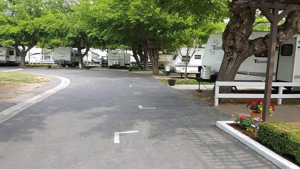 Fresno Mobile Home & RV Park