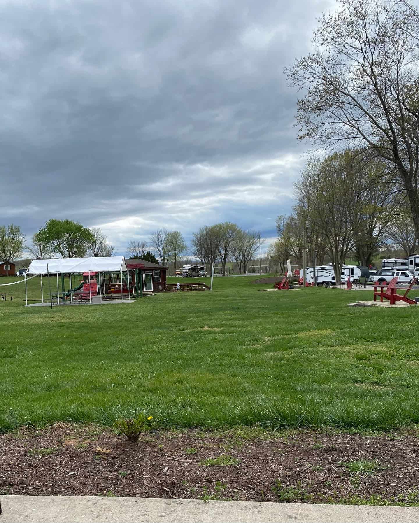 Spacious Skies Campgrounds - Shenandoah Views