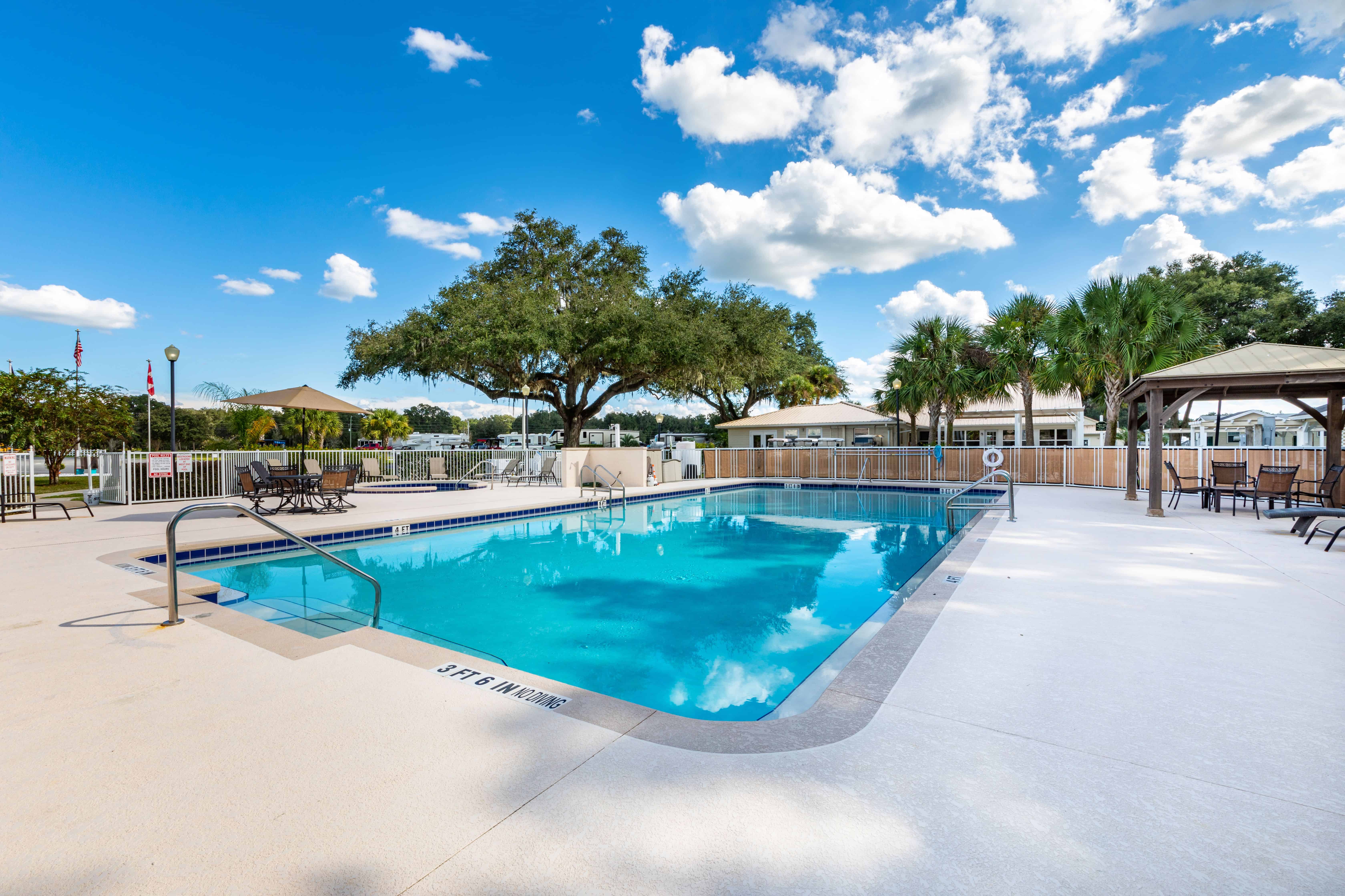 Paradise Oaks RV Resort