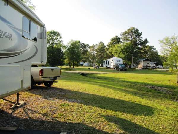 Hardeeville RV- Thomas Parks & Sites