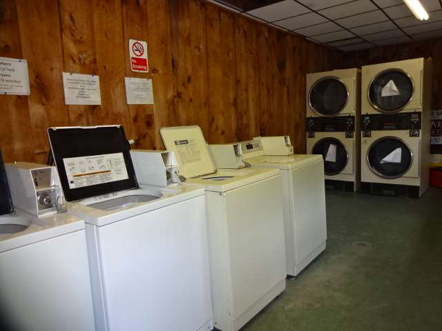 Saratoga Escape Lodges & RV Resort