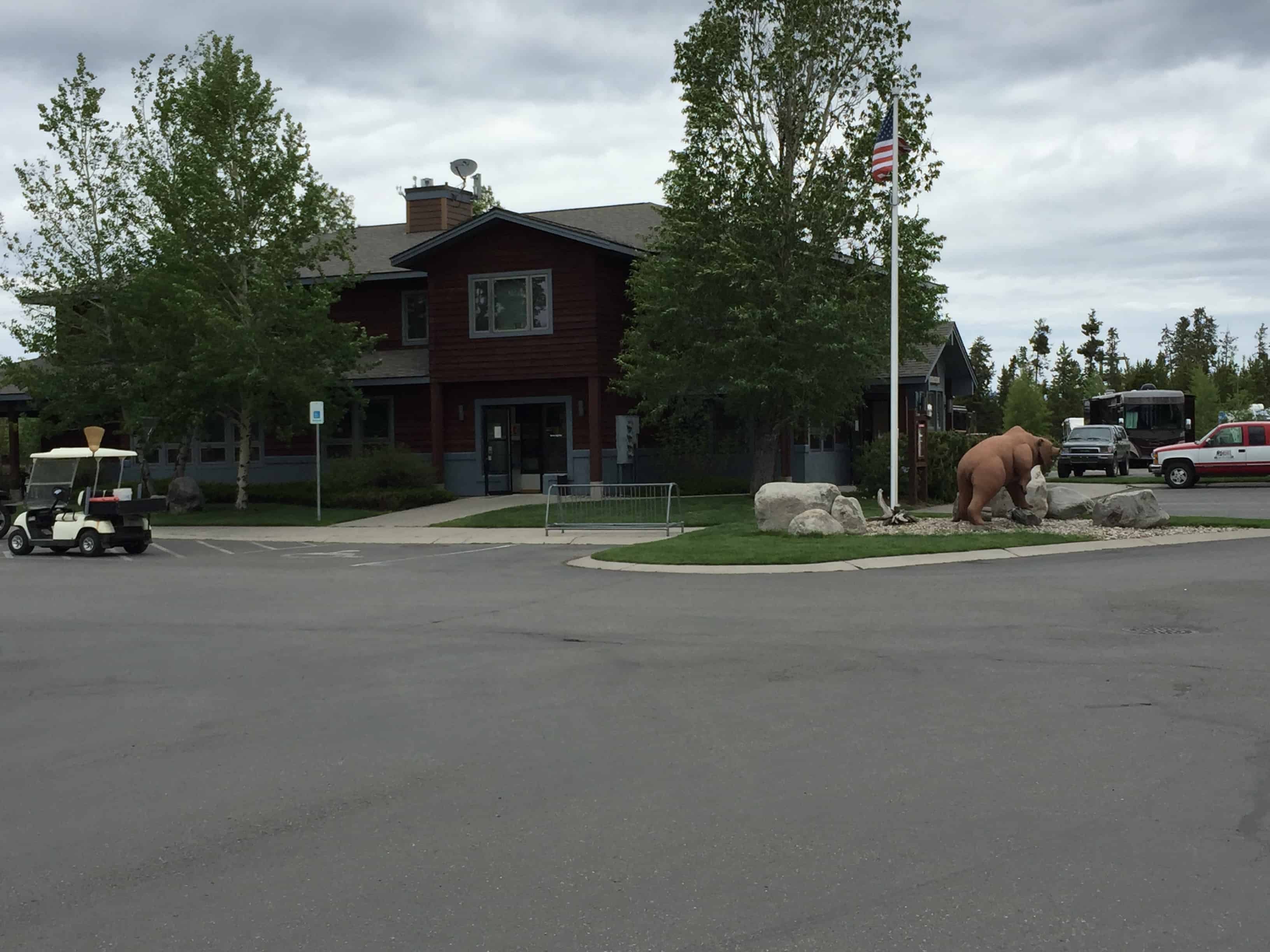 Yellowstone Grizzly RV Park and Cabins