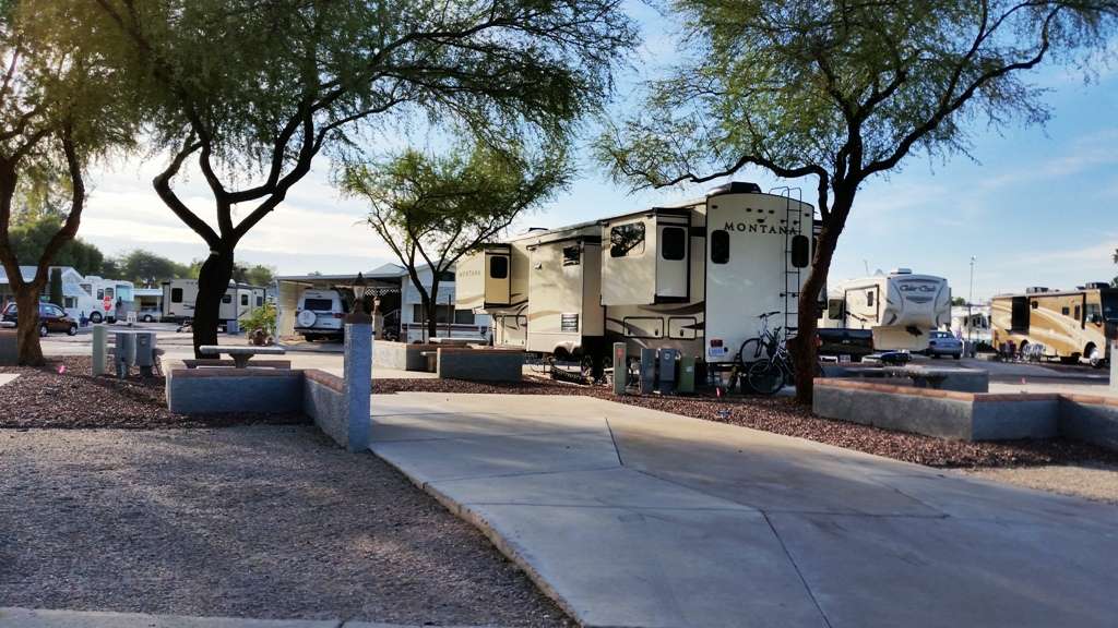 Far Horizons Tucson Village RV Sites