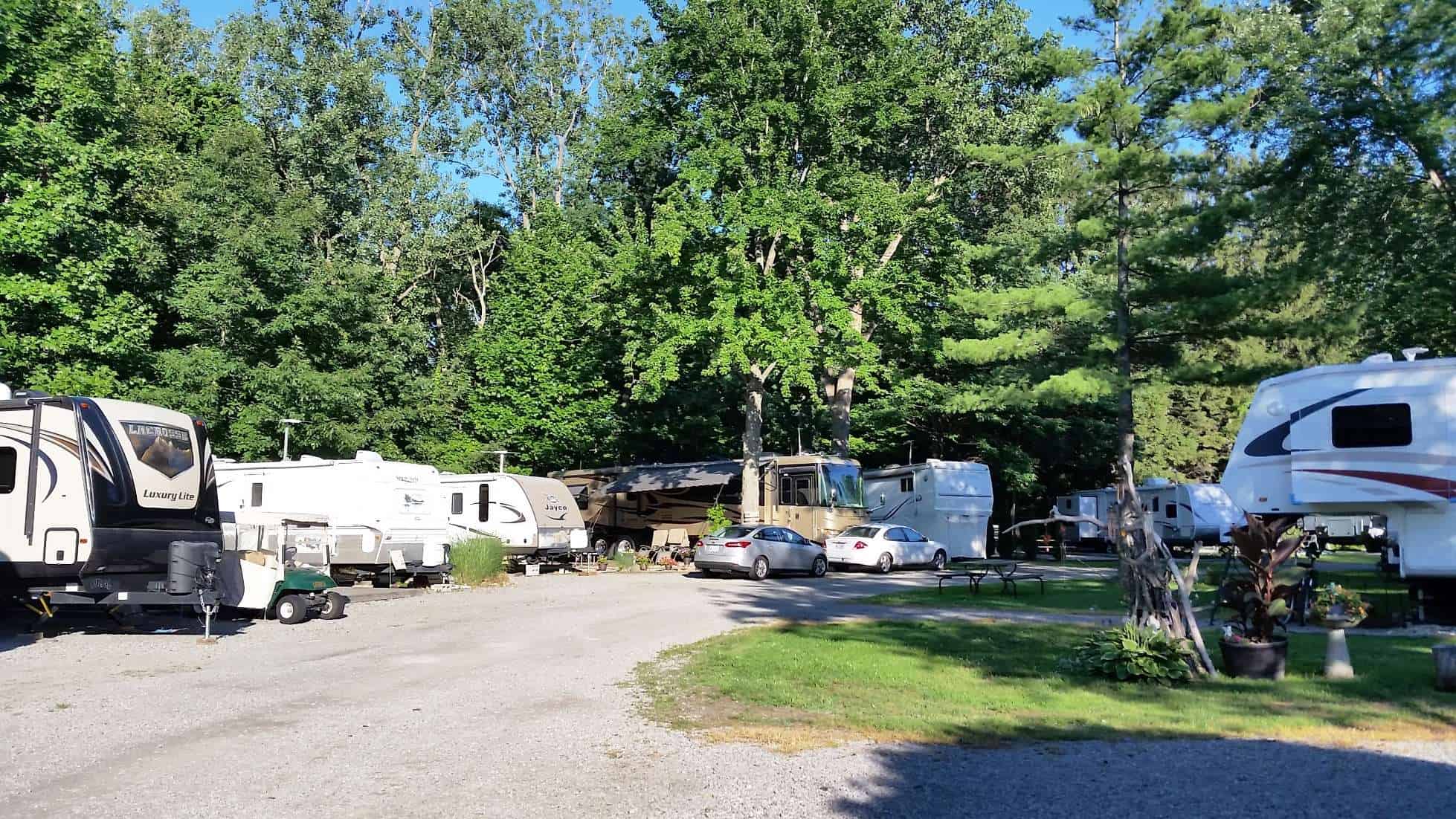 Kamp Across From the Dunes Campground