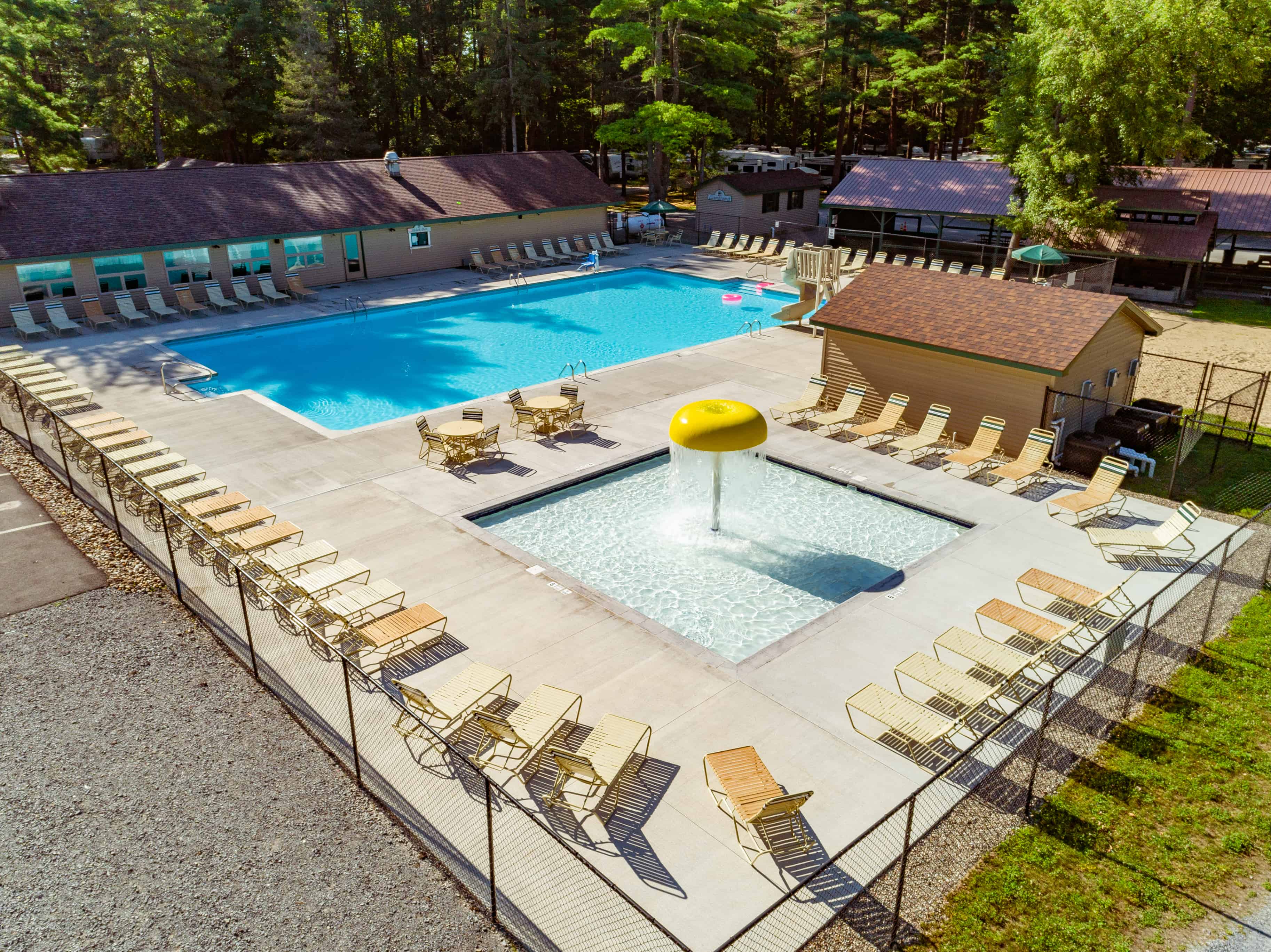 Sun Retreats Adirondack Gateway