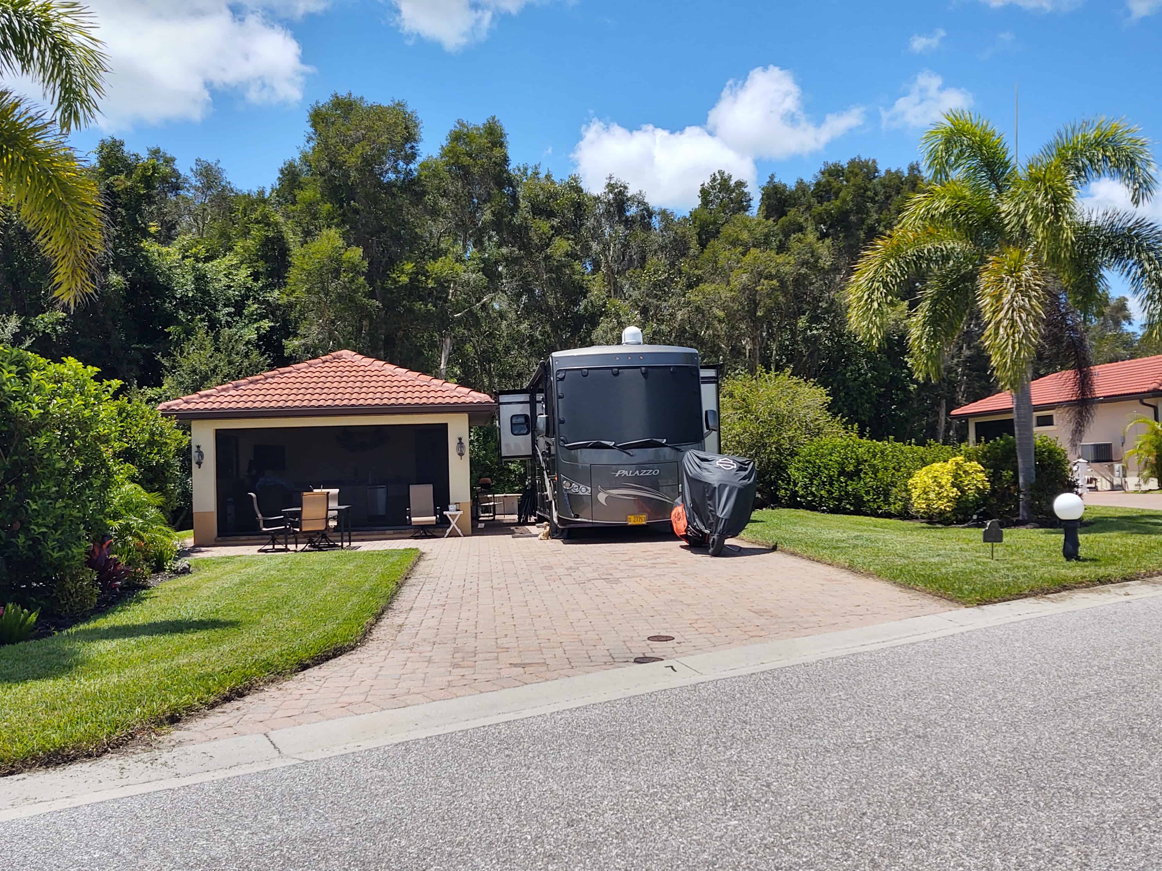 Myakka River Motorcoach Resort