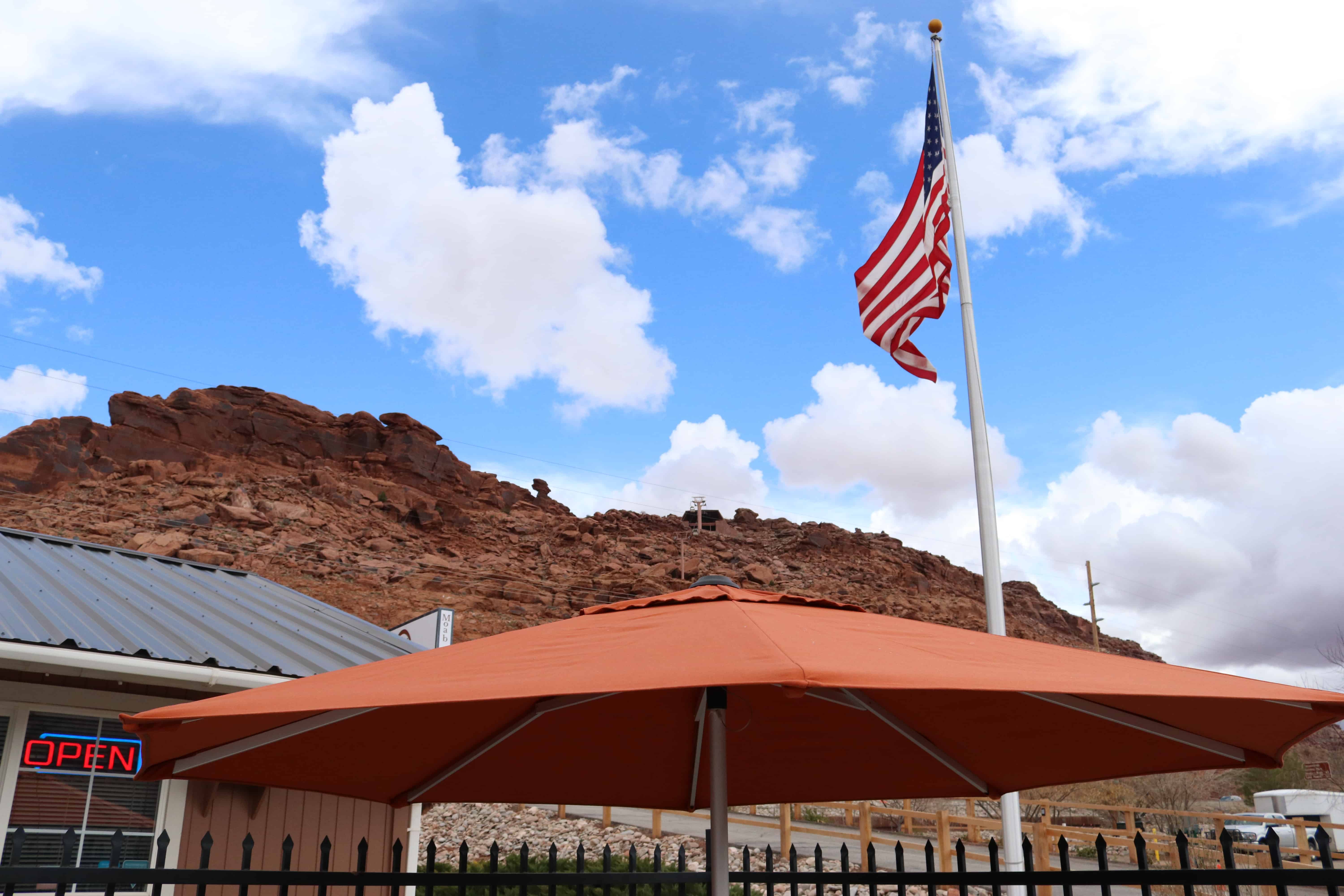 Sun Outdoors Arches Gateway