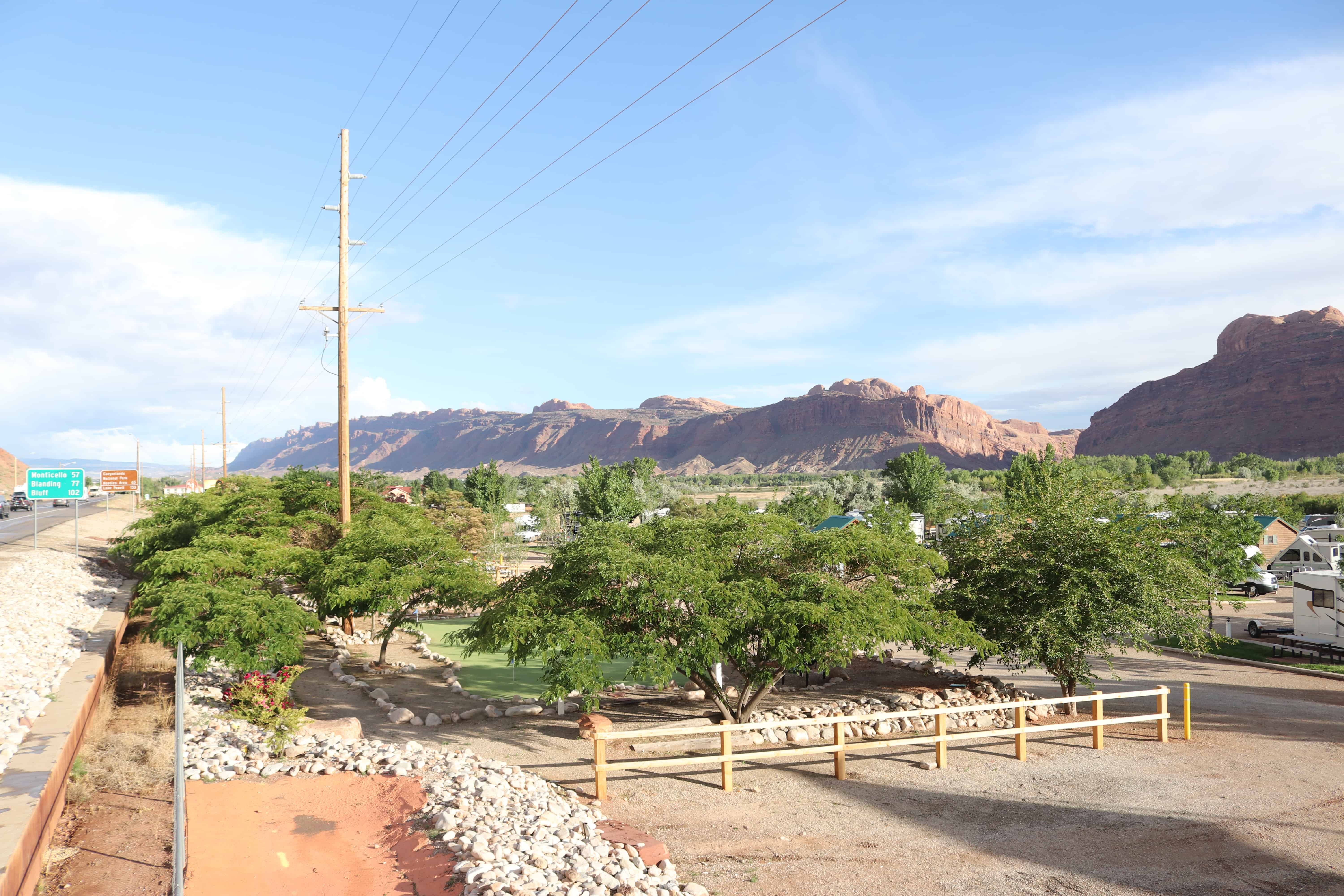 Sun Outdoors Arches Gateway