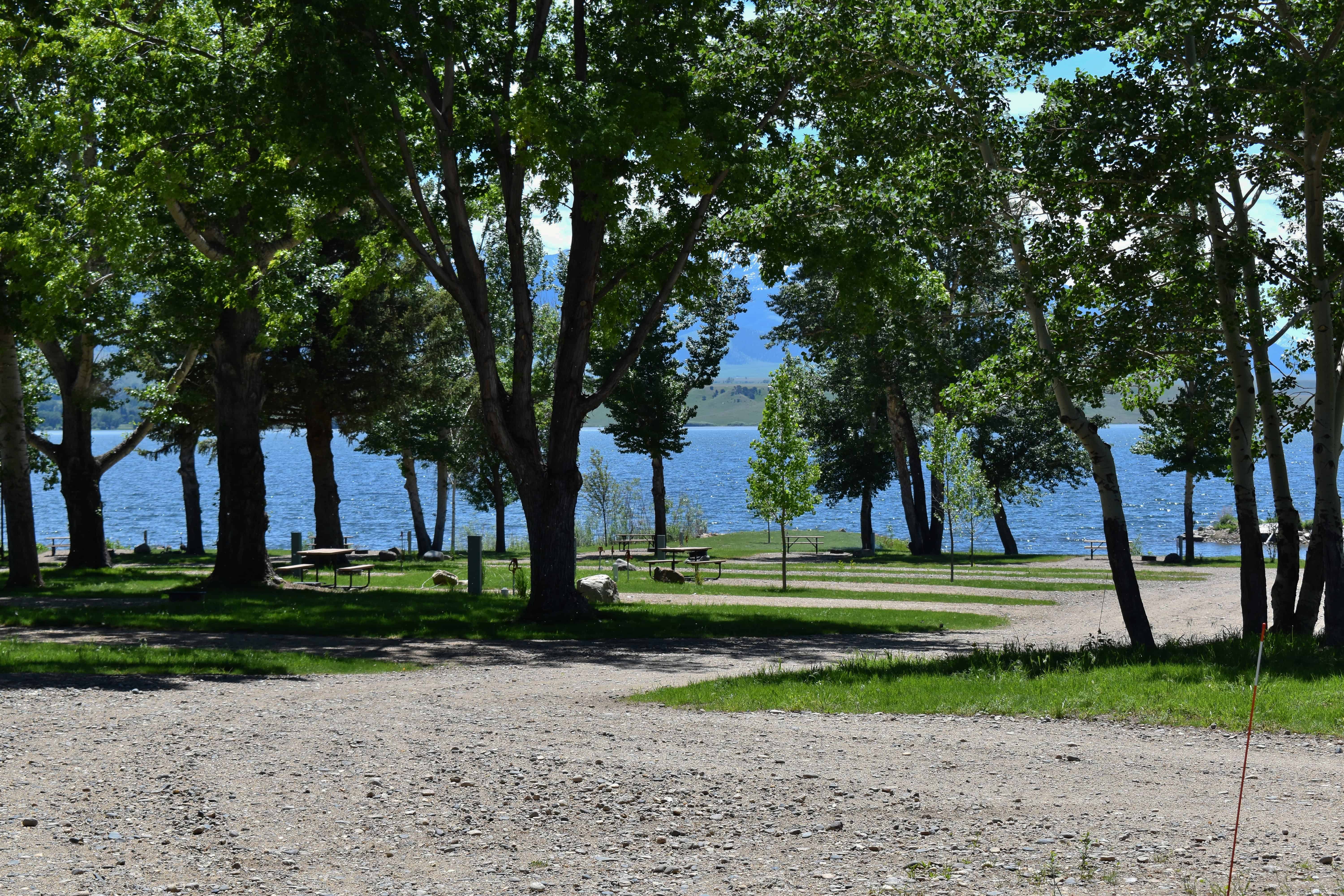 Lakeshore Cabins and Campground