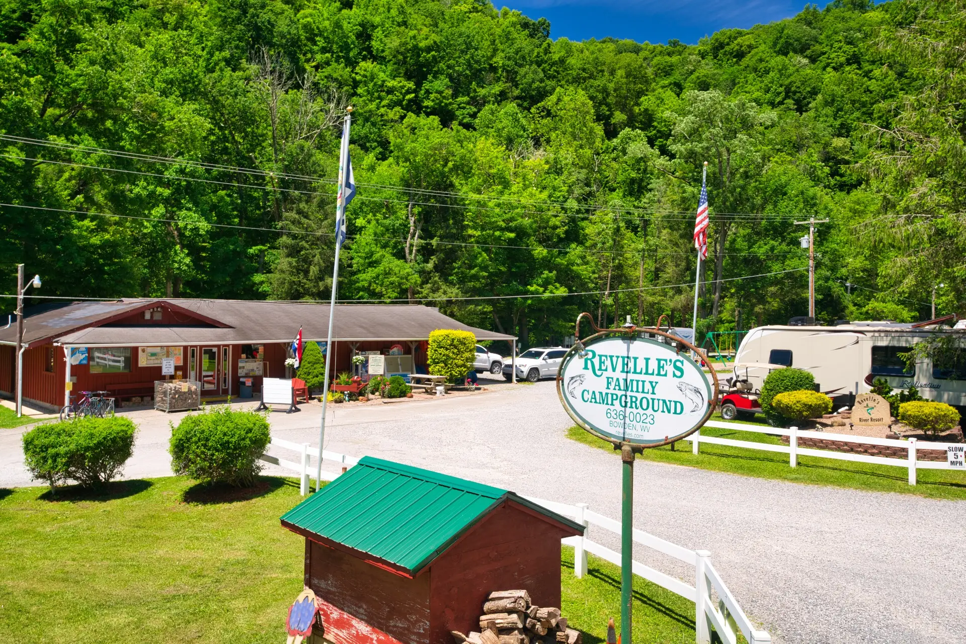 Revelle's River Resort