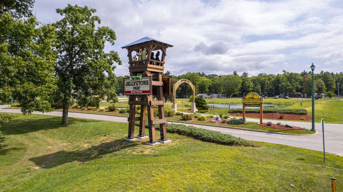 Jellystone Park™ Warrens & Warrens Lodging