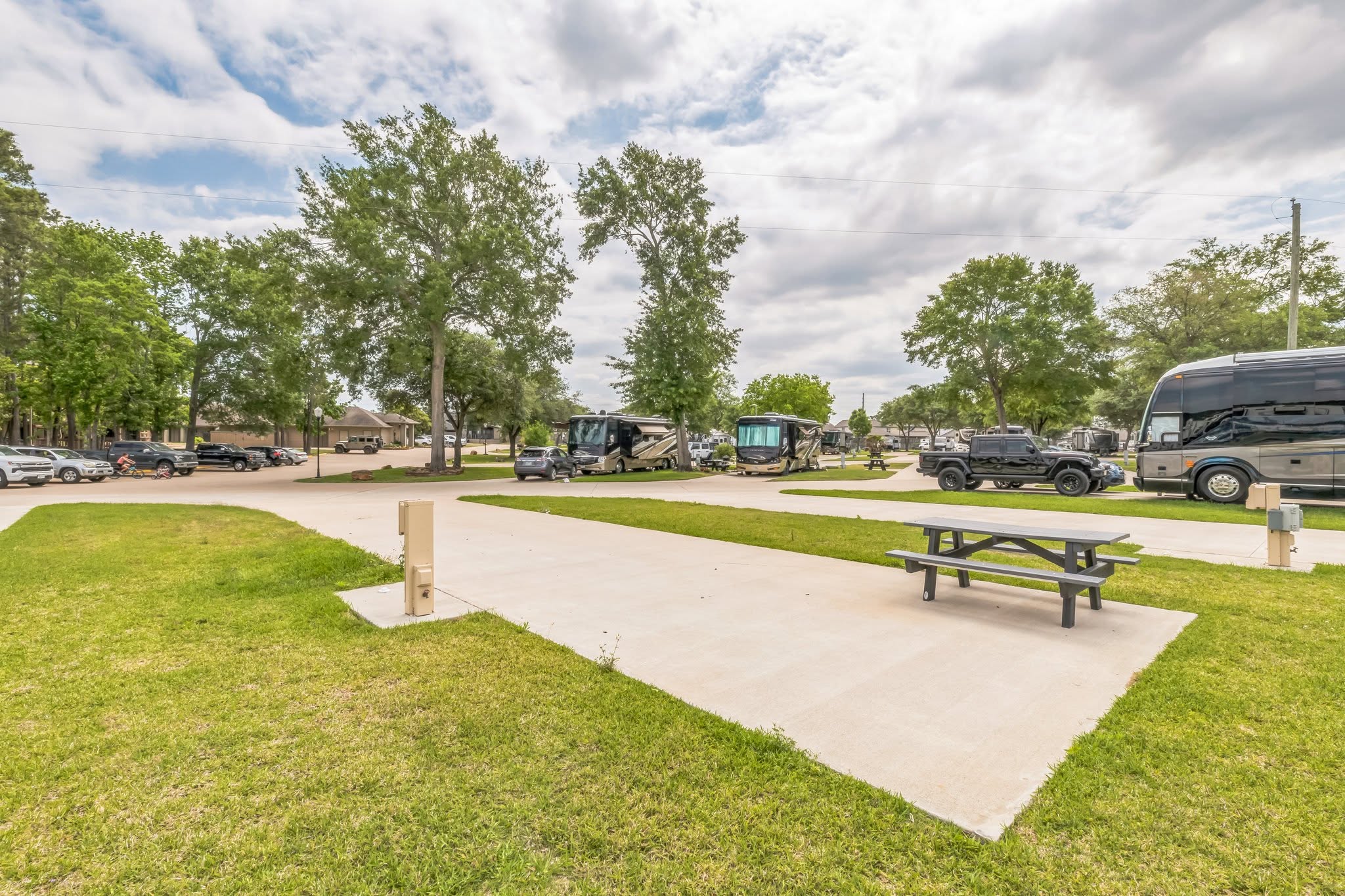 Rayford Crossing RV Resort